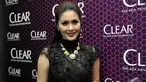 Sandra Dewi tampil percaya diri dengan rambut panjangnya yang tak berketombe, di Empirica Lounge, SCBD, Jakarta Pusat, Kamis (13/11/2014) (Liputan6.com/Panji Diksana)