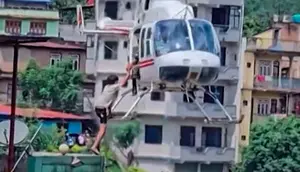 Tim SAR Berpacu Evakuasi Korban Banjir Bandang Nepal
