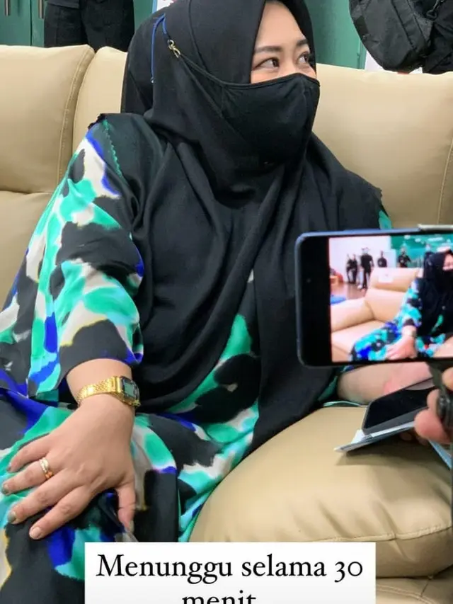 6 Momen Risa Saraswati Terima Vaksin COVID-19, Tak Alami Gejala