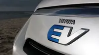 Toyota mempercayakan riset dan pengembangan mobil listrik pada tim kecil berisi empat orang terpilih. 