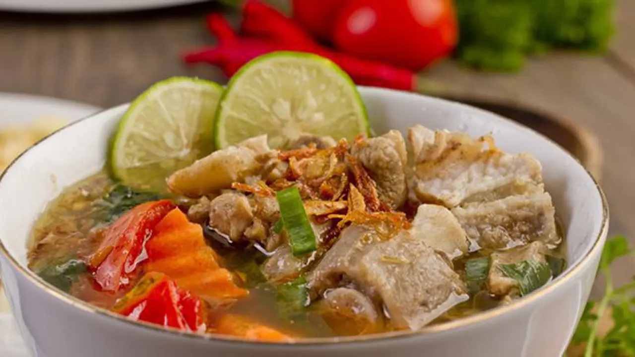 Ilustrasi soto iga sapi./Copyright shutterstock.com