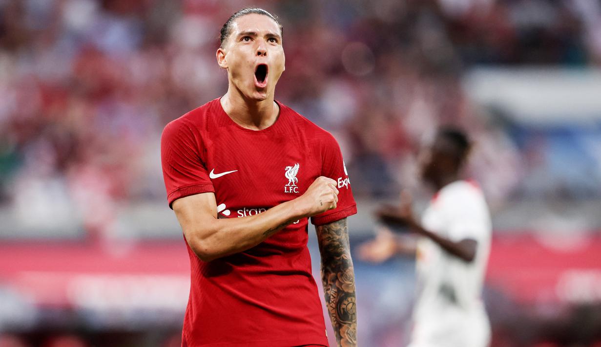 Keempat gol Darwin Nunez tercipta pada menit ke-48, 51', 68', dan 90'. Berkat kontribusi Nunez, Liverpool menang lima gol tanpa balas atas RB Leipzig. (AFP/Ronny Hartmann)