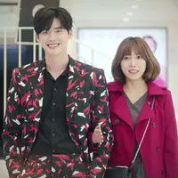 Lee Jong Suk dan Lee Cho Hee di 7 First Kisses. (via YouTube)