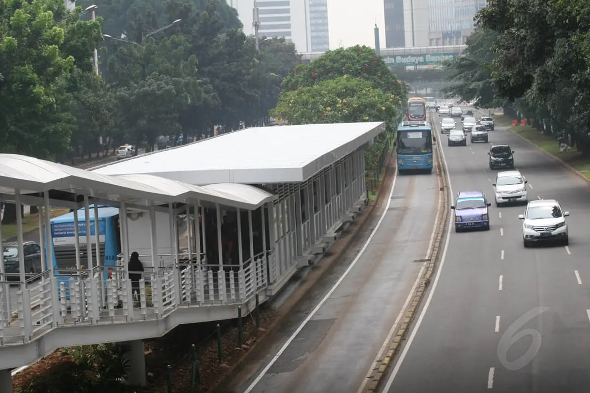 Halte Transjakarta Karet Baru Resmi Beroperasi 