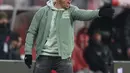 Reaksi pelatih Bayern Munchen Julian Nagelsmann selama pertandingan divisi pertama Jerman Bundesliga antara RB Leipzig dan Bayern Munchen di Leipzig, Jerman timur pada 20 Januari 2023. (Ronny HARTMANN / AFP)