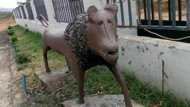 6 Patung Nyeleneh Hewan Ini Bentuknya Bikin Bingung, Kocak