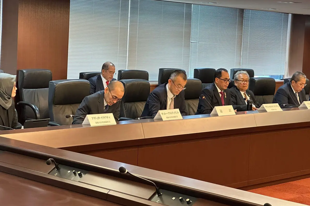 Menteri Perhubungan Budi Karya Sumadi bertemu dengan sejumlah pejabat Jepang. Pertemuan itu menindaklanjuti rencana kerja sama sektor transportasi di Indonesia. (Dok Kemenhub)