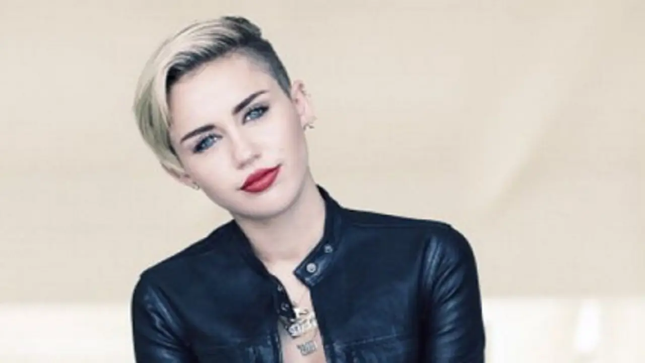 Jangan Ditiru, Miley Cyrus Anggap Narkoba Jadi Penenang