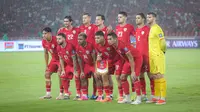 Timnas Indonesia saat bertanding menghadapi Jepang dalam laga Kualifikasi Piala Dunia 2026 zona Asia yang digelar di Stadion Utama Gelora Bung Karno (SUGBK), Jakarta, Jumat (15/11/2024). (Bola.com/Bagaskara Lazuardi)