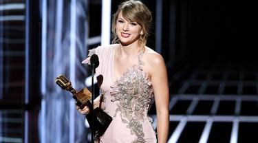 Daftar Lengkap Pemenang Billboard Music Awards 2018 News Entertainment Fimela Com