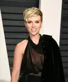 Perpisahan Scarlett Johansson dan Romain Dauriac sempat menjadi kabar yang mengejutkan. Pasalnya, pasangan ini selalu menunjukan kemesraannya di manapun mereka berada dan tak  pernah tersiar soal pertikaian. (AFP/Jean-Baptiste Lacroix)