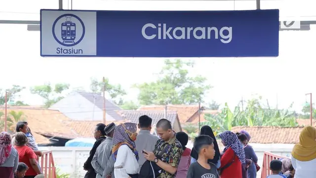 PT Kereta Commuter Indonesia (KCI) mulai mengoperasikan Kereta Rel Listrik ( KRL) hingga Stasiun Cikarang, Kabupaten Bekasi.