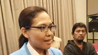 VP Corporate Secretary KAI Commuter Anne Purba dalam Press Conference KAI Commuter Angkutan Lebaran 2024, di kawasan Pecenongan, Jakarta, Jumat (5/4/2024). (Sulaeman/Merdeka.com)