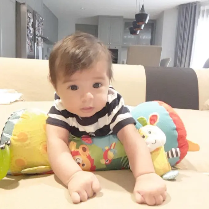 [Fimela] Carissa Putri