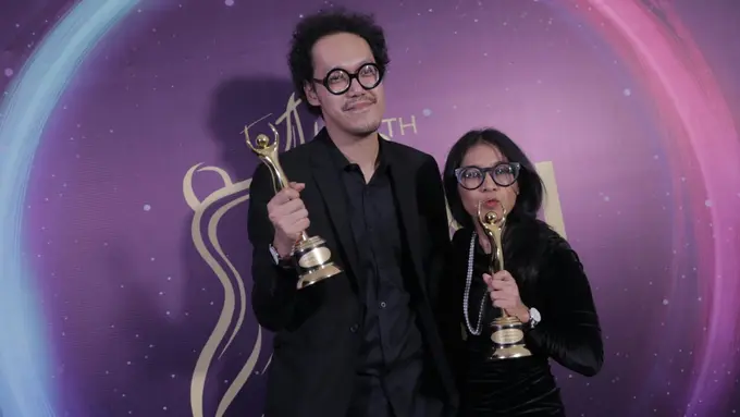 [Bintang] Sederet Ekspresi Kemenangan di AMI Awards 2017