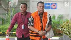 Terpidana mantan Kapus Data dan Sistem Informasi Sekjen Kemendagri, Dudy Jocom menjalani pemeriksaan di gedung KPK, Jakarta, Selasa (29/1). Dudy diperiksa terkait dugaan korupsi pembangunan Kampus IPDN di Gowa tahun anggaran 2011.(merdeka.com/Dwi Narwoko)