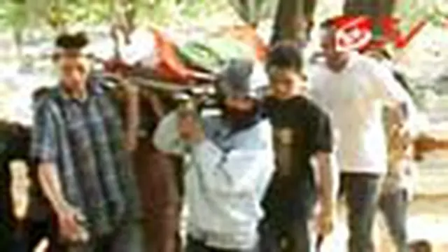Tiga Korban Amukan Sopir Angkot Dimakamkan
