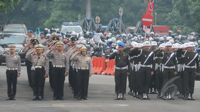 Ribuan Personel Polisi Ikut Apel Operasi Simpatik Jaya 2015