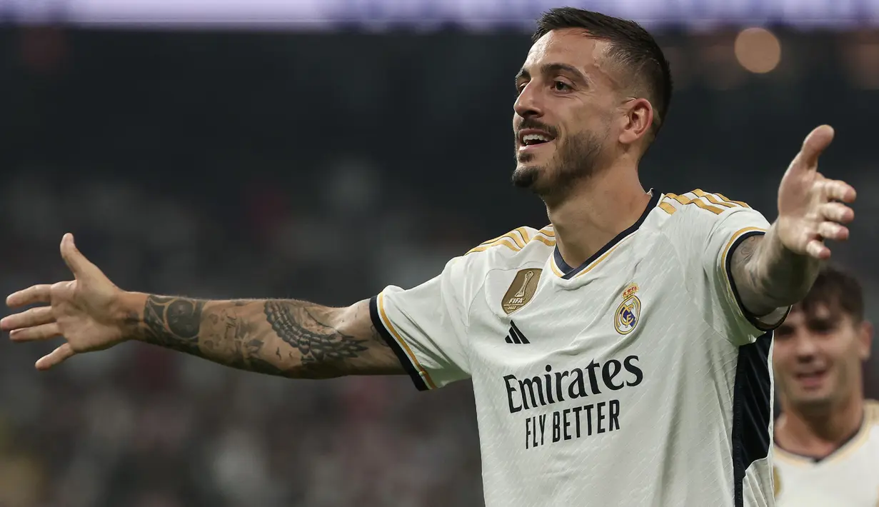 Joselu yang pernah membela Real Madrid B selama dua musim pada 2010/2011 dan 2011/2012 akhirnya kembali ke Real Madrid pada awal musim 2023/2024 berstatus pinjaman dari Espanyol. Telah tampil dalam 33 laga di Liga Spanyol musim ini dengan torehan 9 gol dan 2 assist, ia memiliki andil besar atas kesuksesan Los Blancos telah memastikan gelar juara Liga Spanyol 2023/2024 saat musim belum berakhir. (AFP/Thomas Coex)