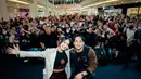 Jefri Nichol dan Pevita Pearce saat promo Sri Asih di Bandung pada akhir September 2022. (Foto: Instagram/pevpearce)