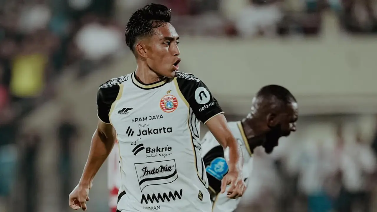 Gelandang Persija Jakarta, Rayhan Hannan, saat melawan Persijap Jepara.