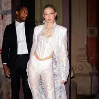 Melihat deretan penampilan supermodel yang hadir di ulang tahun Gigi Hadid (instagram/nyxmag)