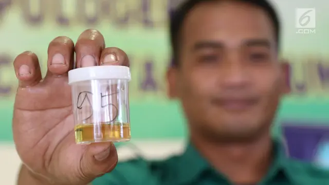 20170622-Sopir Bus AKAP Jalani Tes Urine di Terminal Pulo Gebang-Antonius