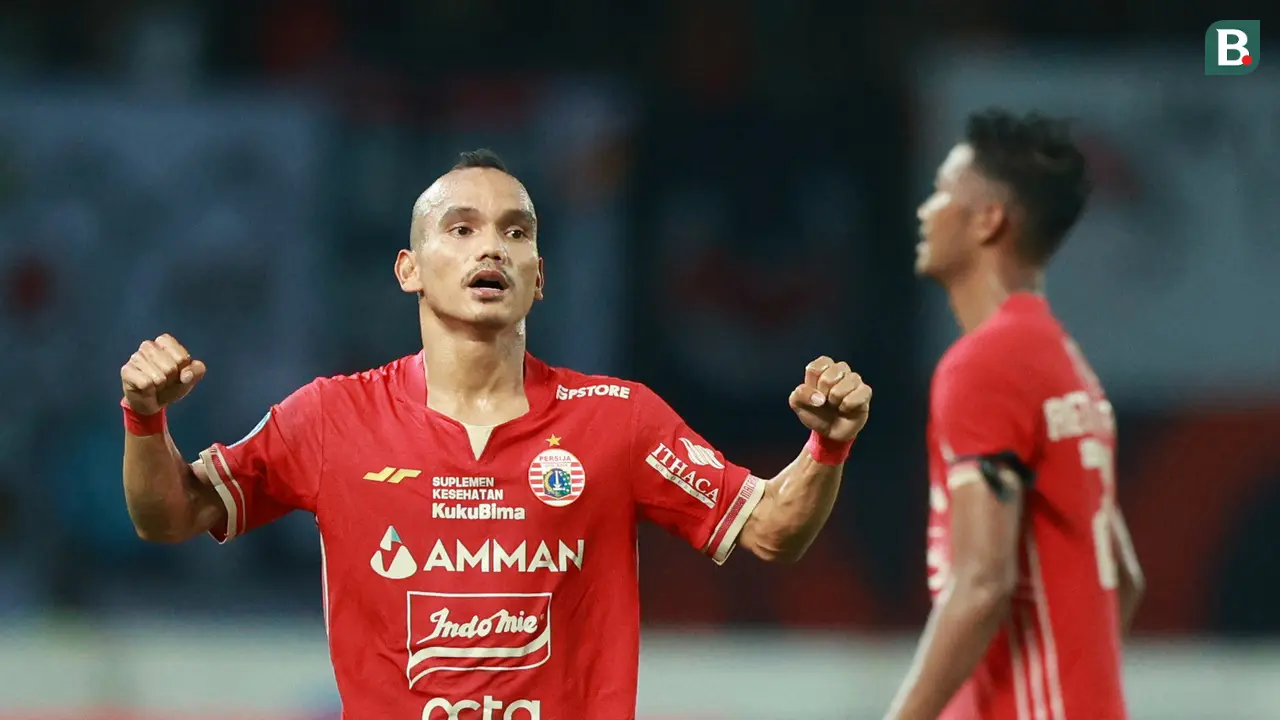 Foto: Persija Jakarta Kalahkan Persib Bandung 2-0