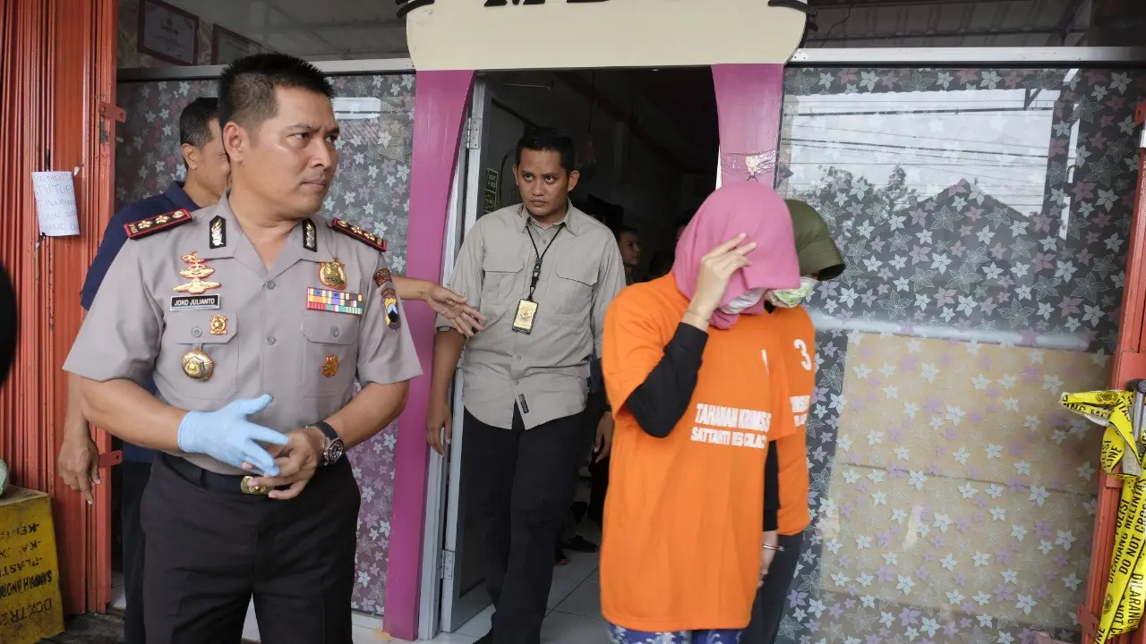 Polres Cilacap mengungkap kasus malpraktek kesehatan berkedok salon kecantikan. (Foto: Liputan6.com/Polres Cilacap/Muhamad Ridlo)