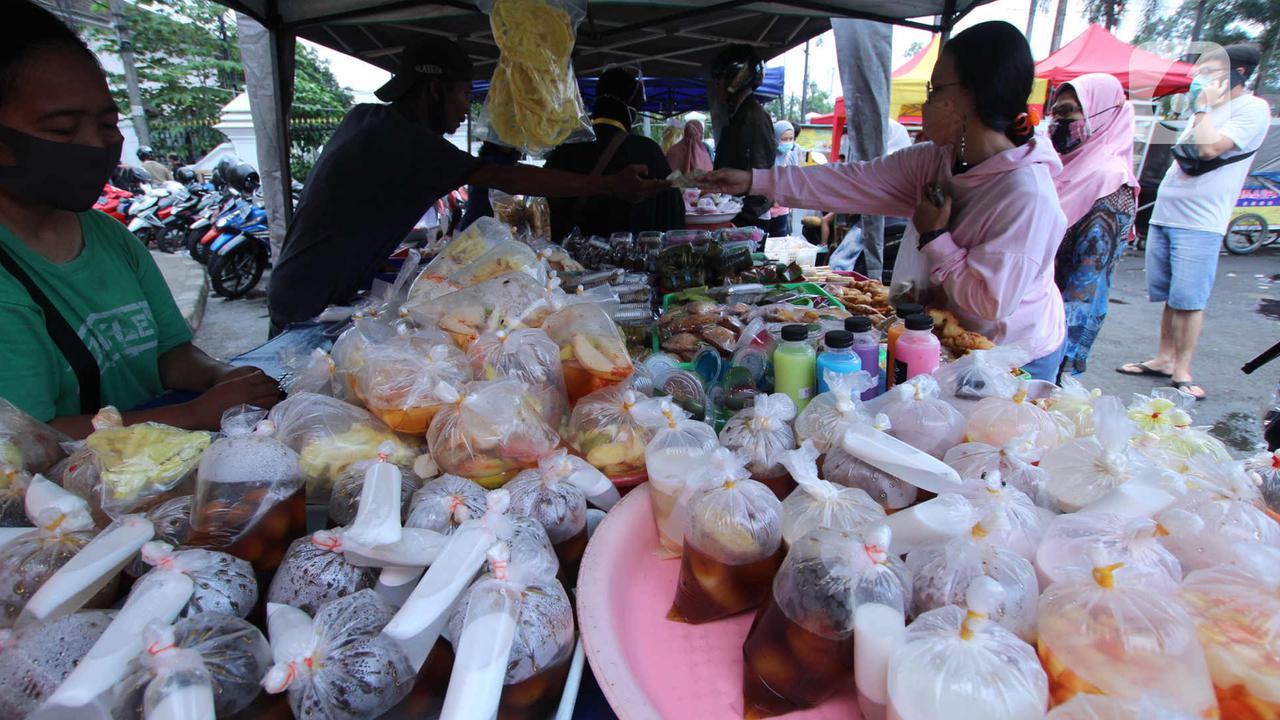 Mencari Menu Berbuka Puasa di Pasar Lama Tangerang