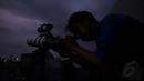 Petugas dari Planetarium saat memantau proses gerhana bulan total di kompleks Taman Ismail Marzuki, Jakarta, (8/10/14).(Liputan6.com/Johan Tallo) 