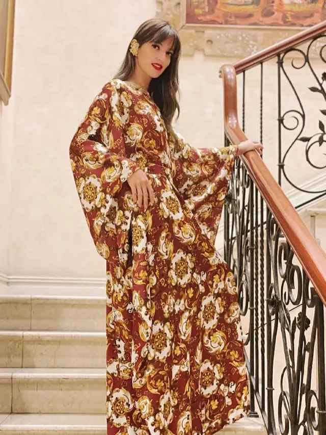 6 Gaya Seleb Pakai Kaftan, Bisa Jadi Inspirasi Lebaran