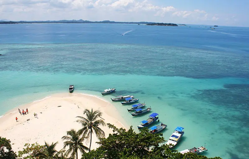 Pulau Lengkuas, Belitung. (wisatabelitungmurah.com)