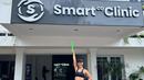 Dirinya juga terlihat pernah menjajal PoundFit atau olahraga kelompok menggunakan tongkat yang tengah populer di masyarakat. Aktif menjalani berbagai olahraga, tak heran jika dirinya memiliki tubuh yang bugar. (Liputan6.com/IG/@nadiamulya)