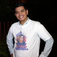 Seberapa Ganteng Indra Bekti Dengan Celana Jogger?