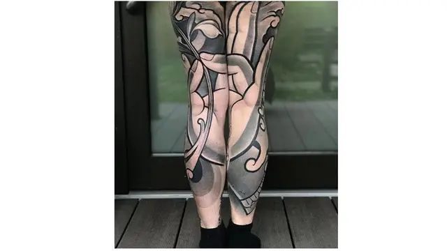 7 Desain Tato di Kaki Ini Unik Banget