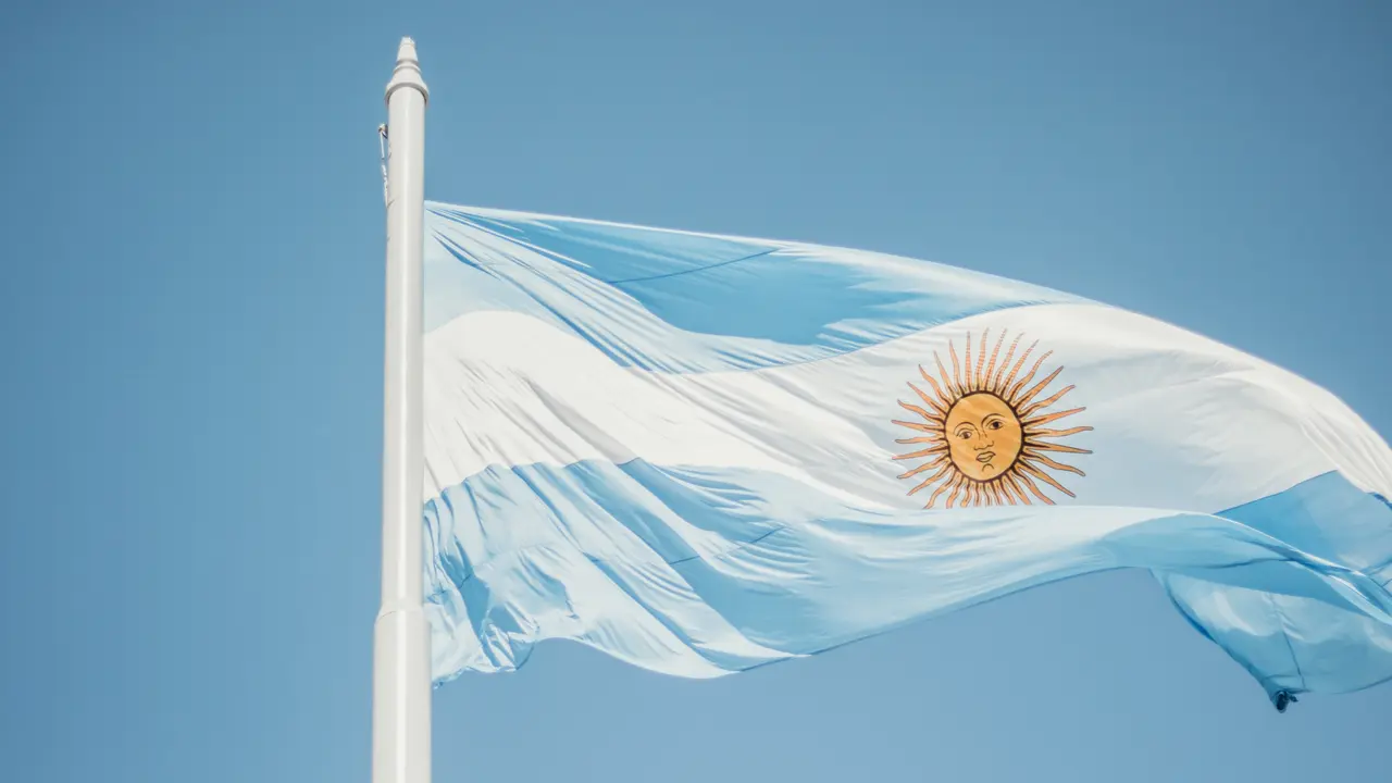 Argentina Bakal Devaluasi Peso 50%, Ini Pertimbangannya