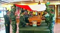 Upacara Militer Menyambut Kedatangan Jenazah Letkol Wignyo