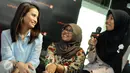 Aktris cantik Acha Septriasa begitu hangat menyapa para penggemar setianya dalam acara 'Ngedate Bareng Artis' di kantor redaksi Liputan6.com, SCTV Tower, Jakarta, Kamis (9/7/2015). (Liputan6.com/Panji Diksana)