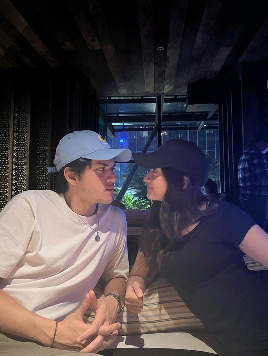 Aktor Jeremie Moeremans Ultah ke-21, Megan Domani Ucap ...