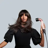 Hair dryer dyson supersonic r dengan tipe 1 long straight powerful air (Foto Dok: Dyson).