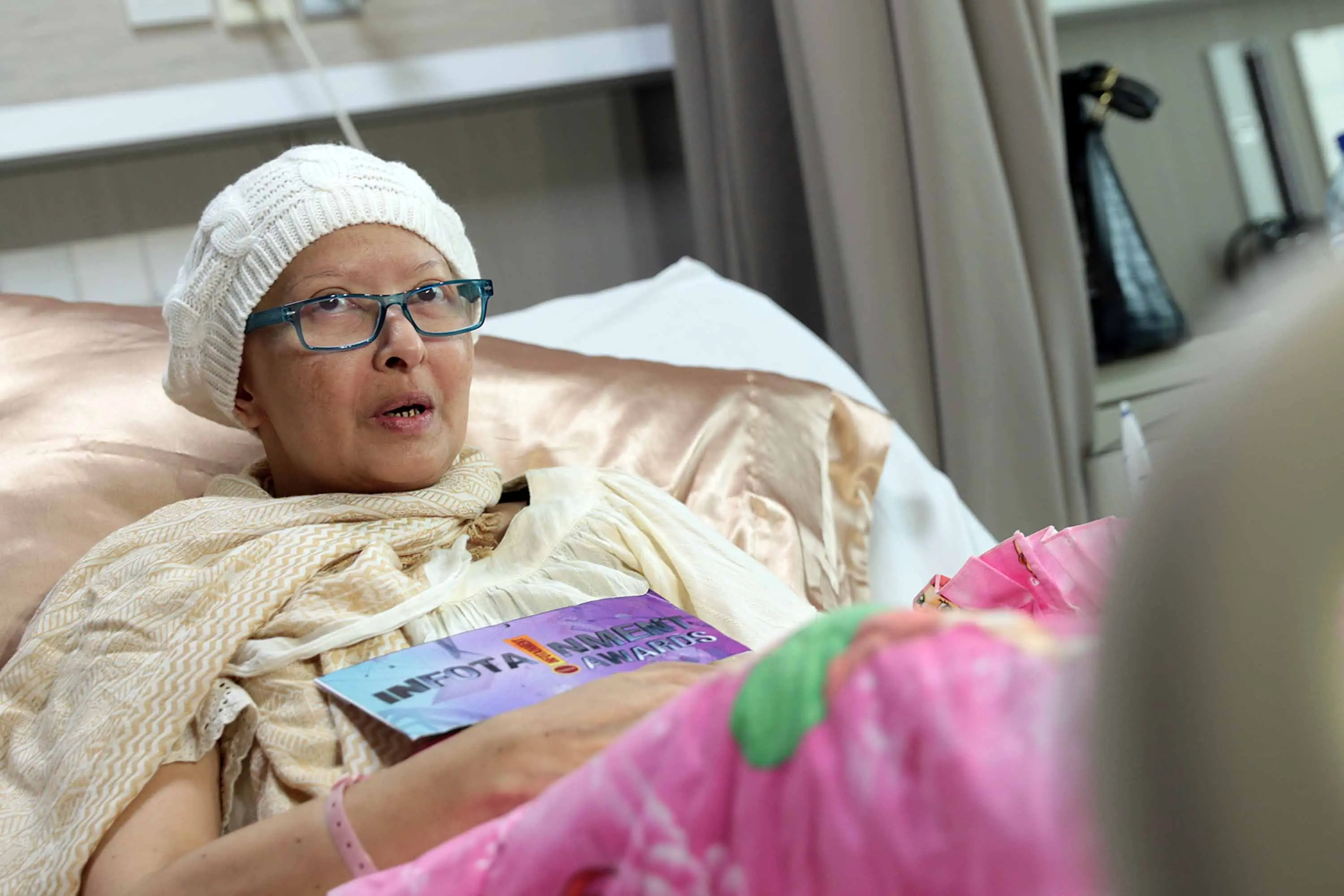 Yana Zein saat dirawat di Rumah Sakit Siloam, Jakarta Selatan. (Deki Prayoga/Bintang.com)