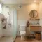 6 Inspirasi Desain Kamar Mandi Kecil agar Tidak Lembap dan Dinding Tidak Mudah Berlumut