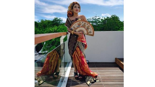 6 Pesona Aurel Hermansyah Pakai Berbagai Baju Adat, Tampil Anggun