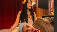 Mitty Zasia Kolaborasi dengan Fanny Soegi, Rilis Video Lirik Untuk Perempuanku Di Cermin