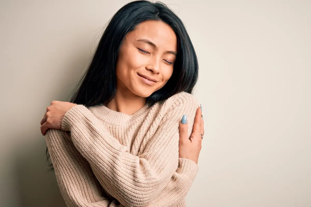 perempuan mencintai diri sendiri