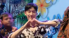 Potret Lee Je Hoon fan meeting di Indonesia. (Instagram/ leejehoon_official)