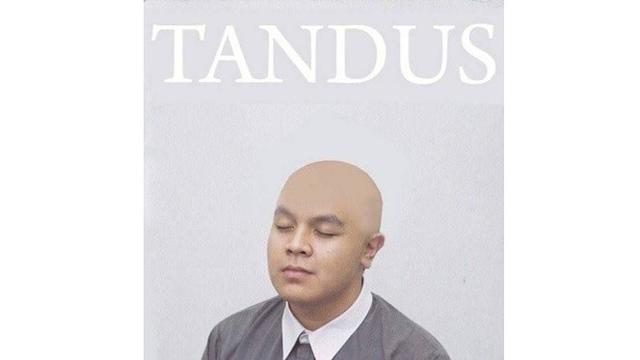 5 Foto Tulus Ini Diedit Kocak, Bikin Senyum Tipis