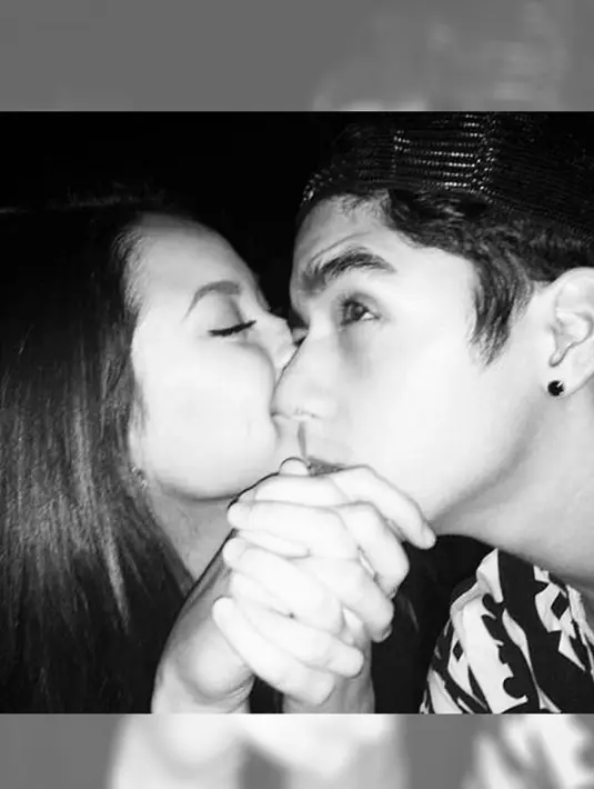 Sepertinya si ganteng Al Ghazali dan kekasihnya yang blasteran Perancis, Alyssa Daguise, tak segan-segan untuk mengumbar kemesraan di media sosial. (instagram.com/alyssadaguise)
