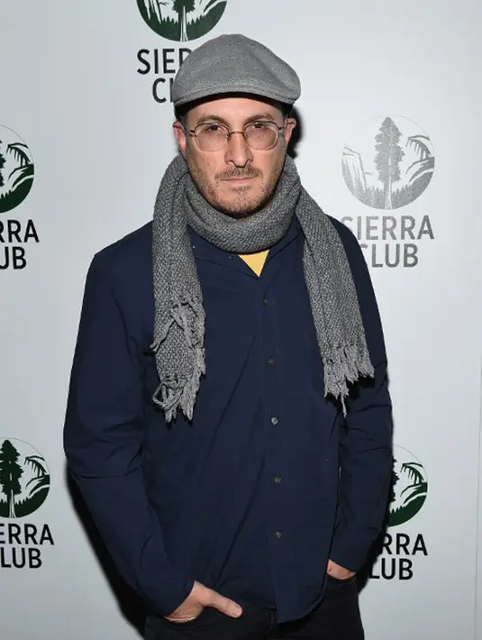 Darren Aronofsky dan Charlize Theron memiliki kedekatan karena sebuah projek film terbarunya, mengingat Darren ialah seorang sutradara sekaligus produser film. (AFP/Bintang.com)